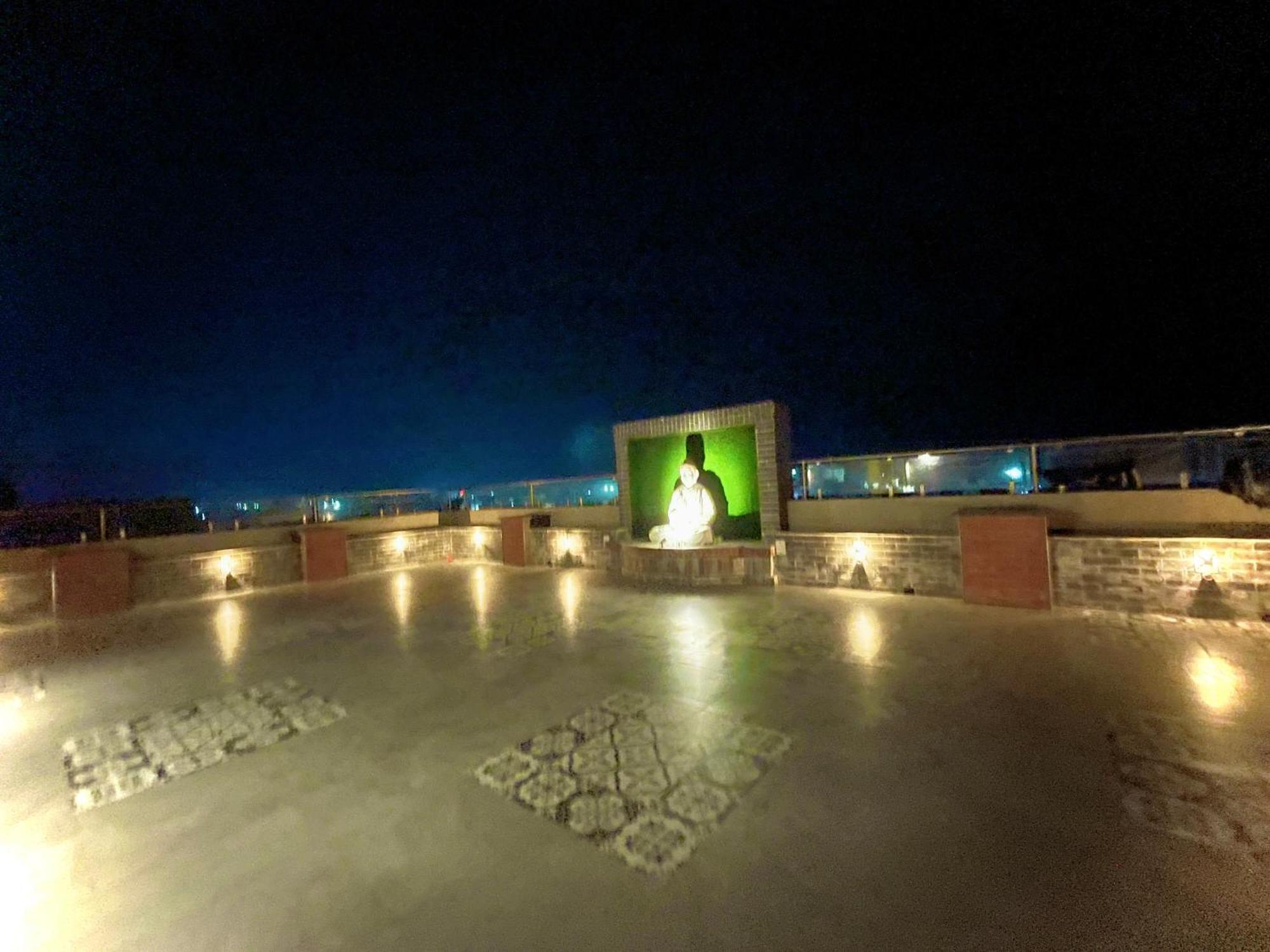 Hotel Kuber Palace ! Puri Near-Sea-Beach-And-Temple Fully-Air-Conditioned-Hotel With-Lift-And-Parking-Facility Eksteriør bilde