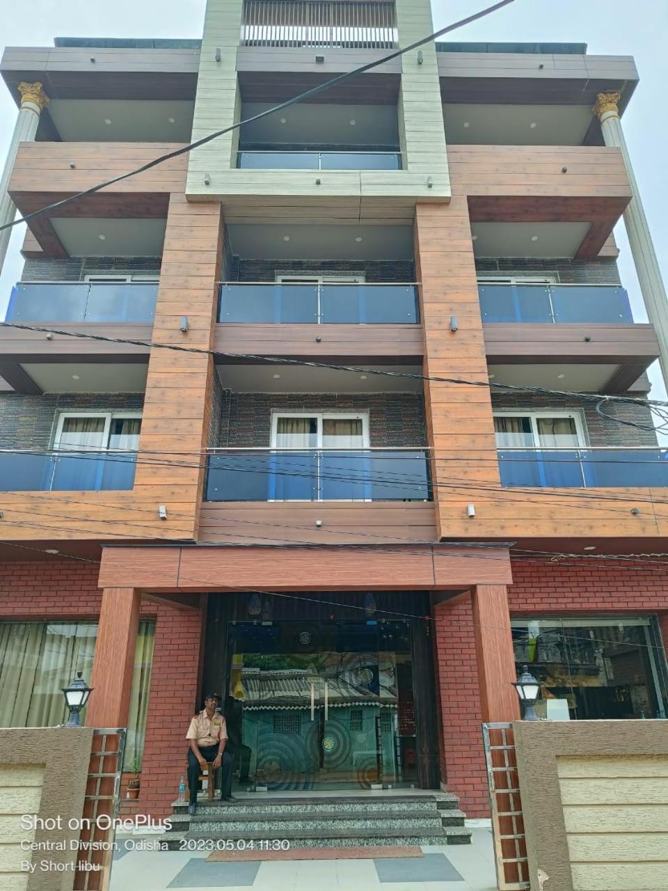 Hotel Kuber Palace ! Puri Near-Sea-Beach-And-Temple Fully-Air-Conditioned-Hotel With-Lift-And-Parking-Facility Eksteriør bilde