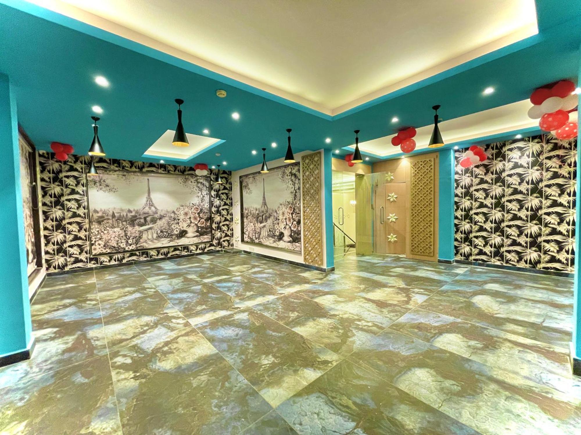 Hotel Kuber Palace ! Puri Near-Sea-Beach-And-Temple Fully-Air-Conditioned-Hotel With-Lift-And-Parking-Facility Eksteriør bilde